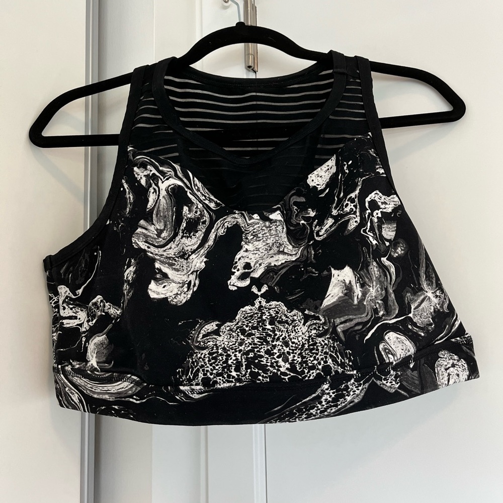 Torrid black/white marbled sports bra w/ mesh - Size 2/US 2X 18/20